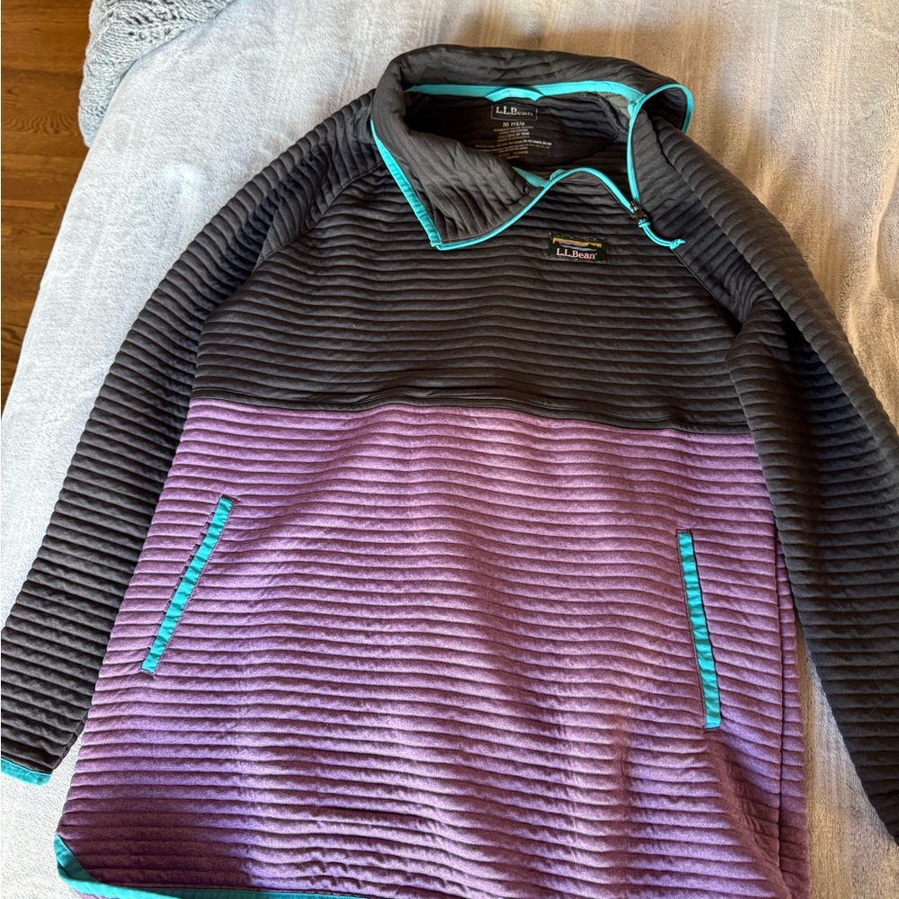 L.L. Bean purple and Black womans Pullover
